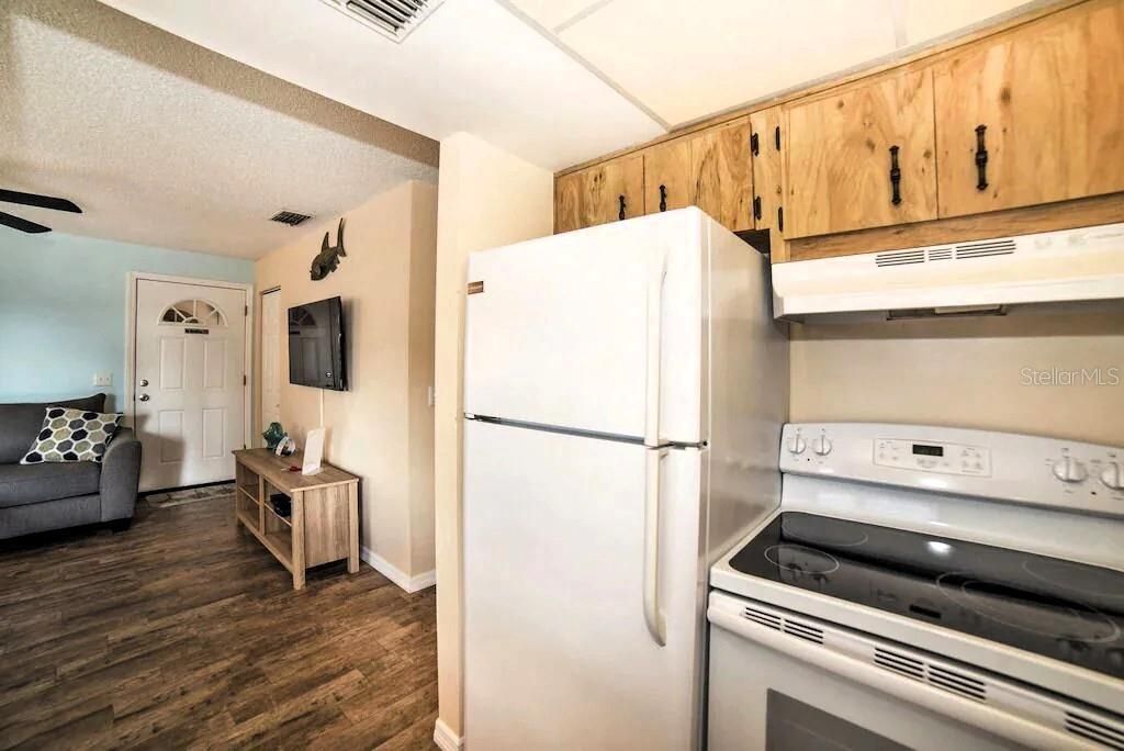 725 1st Street, Indian Rocks Beach, FL 33785 Photo