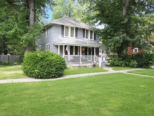 322 Arch Street, Leavenworth, KS 66048