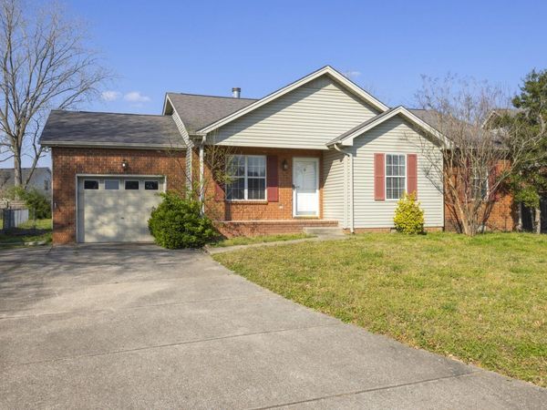 2213 Riverway Dr, Old Hickory, TN 37138