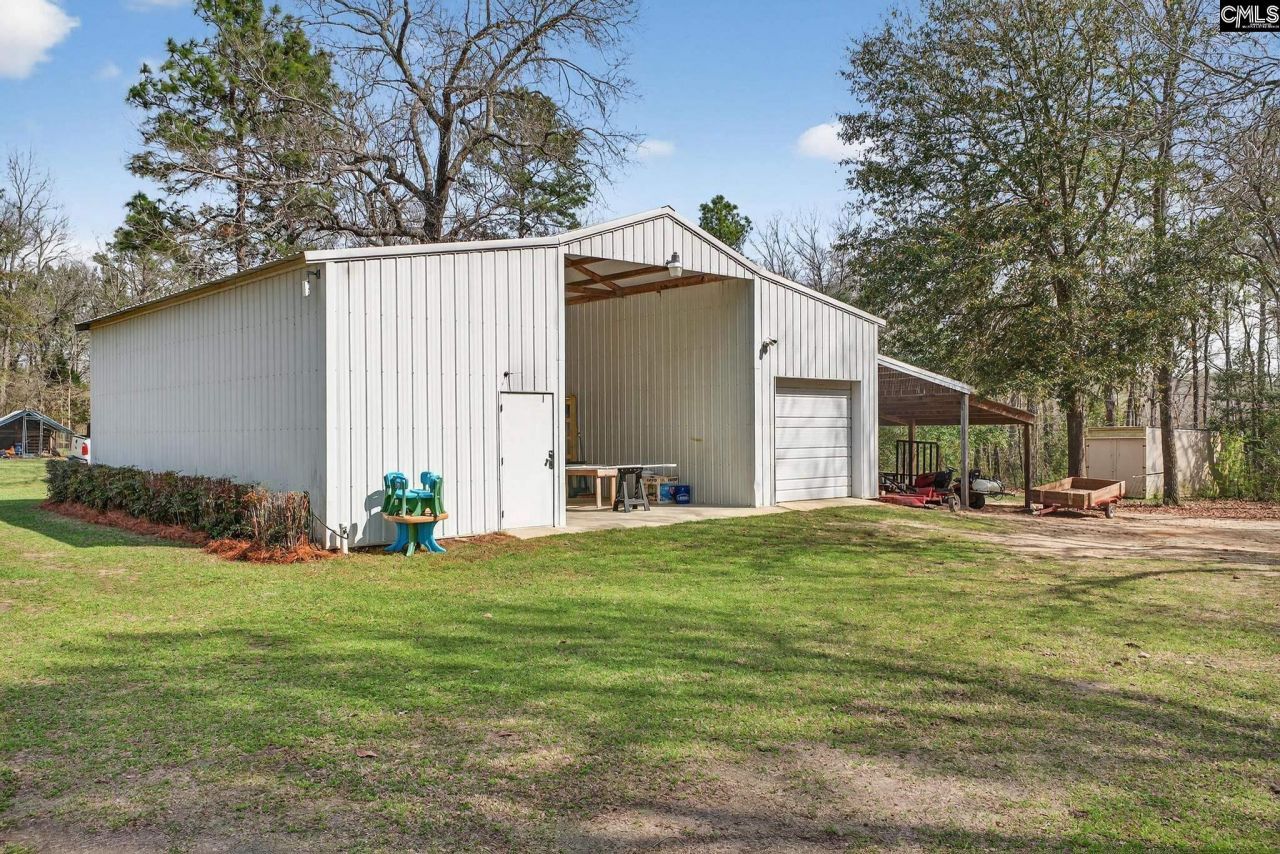 785 South Dixie Road Photo 4