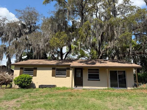 10829 MARGARET DRIVE , TAVARES, FL 32778