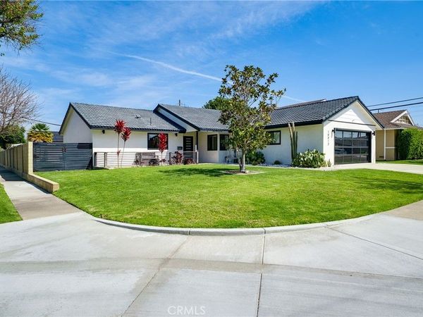 10413 Egret Avenue, Fountain Valley, CA 92708