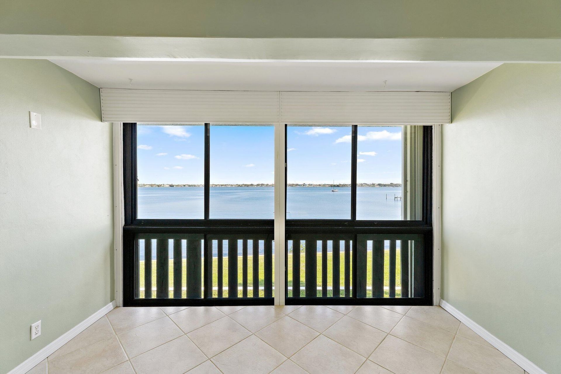 175 SE Saint Lucie Boulevard, Unit E130, Stuart, FL 34996 Photo