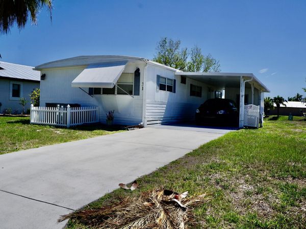 31 Mediterranean Boulevard N, Port St. Lucie, FL 34952