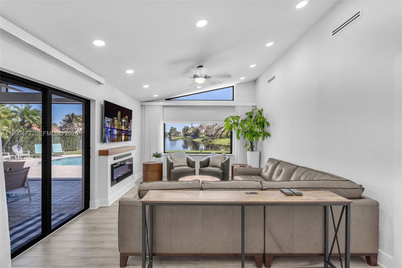 2920 Old Orchard Rd, Davie, FL 33328 Photo