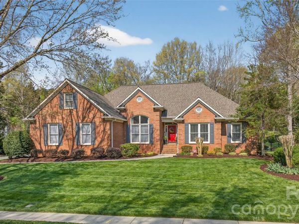 12800 Darby Chase Drive, Charlotte, NC 28277