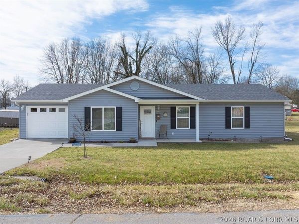 208 E.Jemphrey Street, Eldon, MO 65026