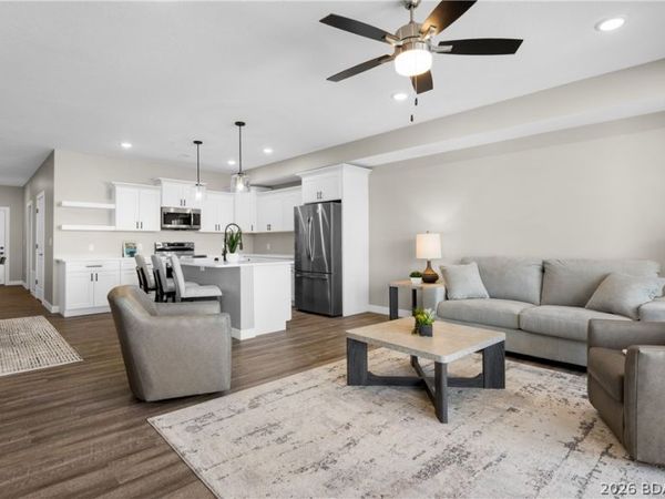 104 Sierra Bay Drive, Unit 2D, Camdenton, MO 65020