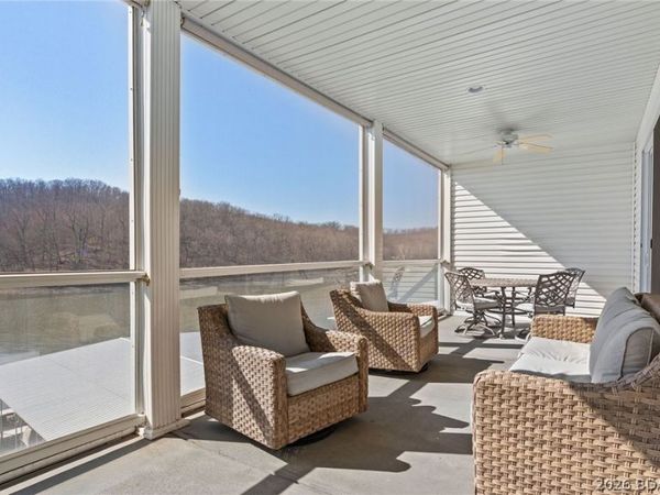 186 Sunset Palms Drive, Unit 2Q, Camdenton, MO 65020