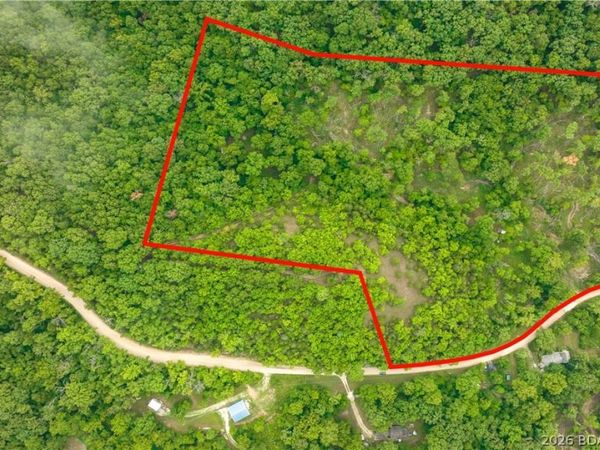 780 Wolf Pen Hollow, Camdenton, MO 65020