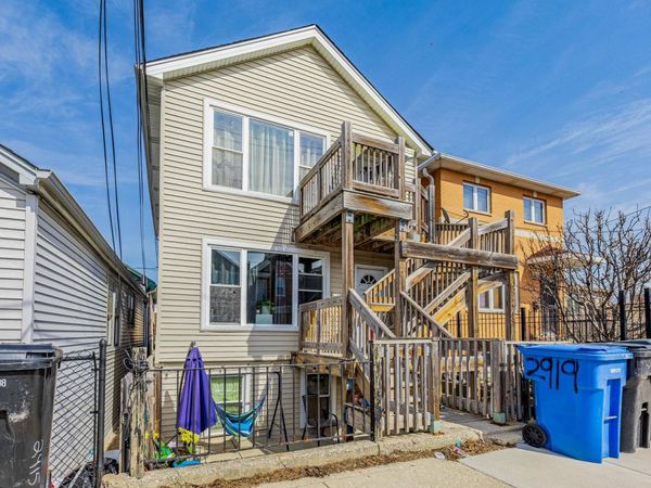 2919 S Keeley Street , Chicago, IL 60608