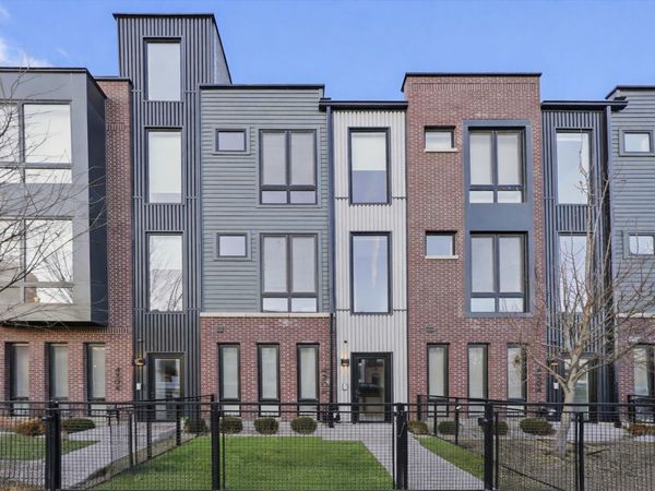 3209 N Kildare Avenue, Chicago, IL 60641