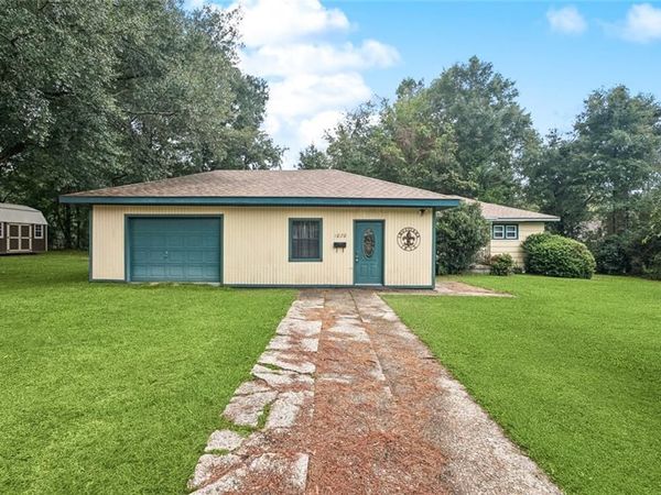 1020 AVENUE H Avenue , Bogalusa, LA 70427