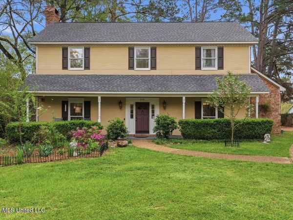 215 Comstock Lane, Madison, MS 39110