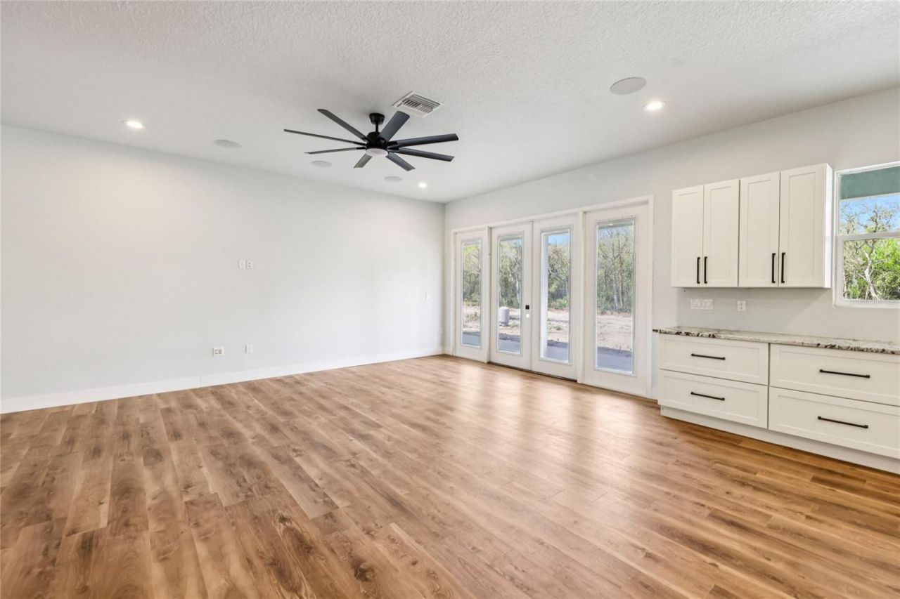 351 Mitnik Drive, Deltona, FL 32738 Photo