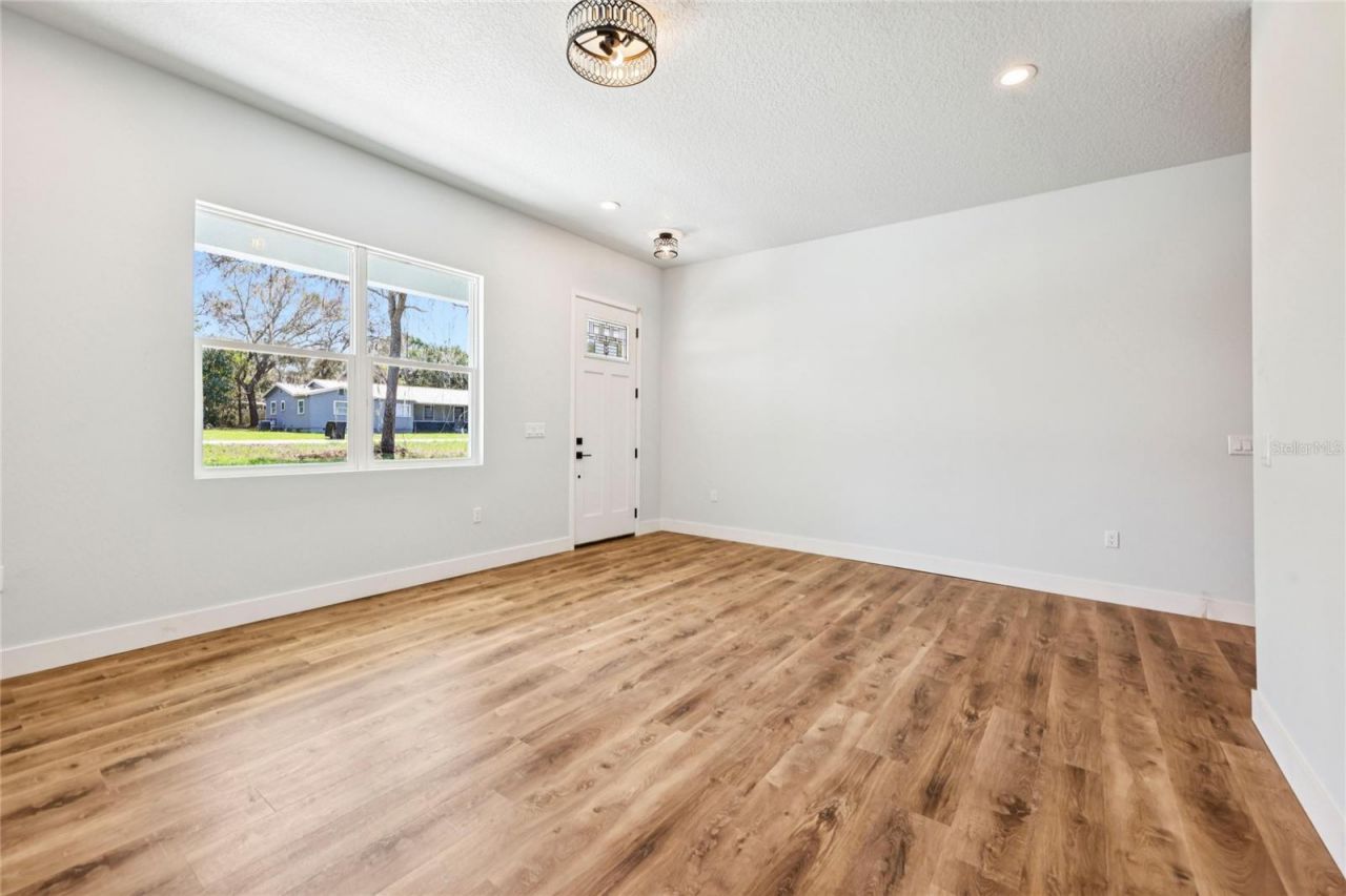 351 Mitnik Drive, Deltona, FL 32738 Photo