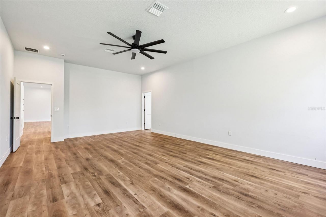 351 Mitnik Drive, Deltona, FL 32738 Photo