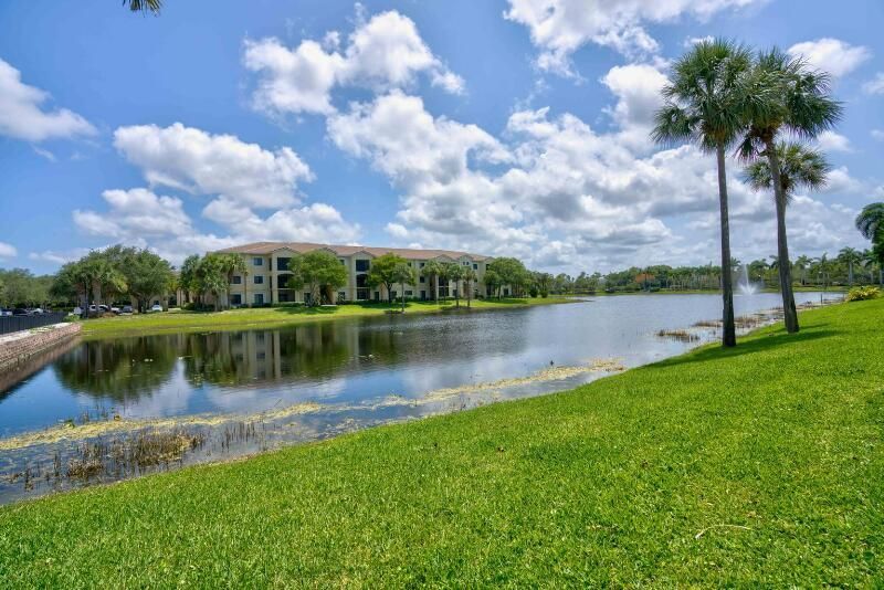 2813 Grande Parkway, Unit 110, Palm Beach Gardens, FL 33410 Photo
