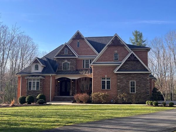 228 MOUNTAIN LAUREL RD, DANIELS, WV 25832