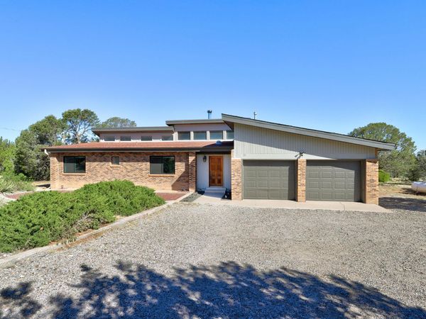 26 W Willard Road , Edgewood, NM 87015