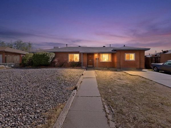2328 Wyoming Boulevard NE, Albuquerque, NM 87112