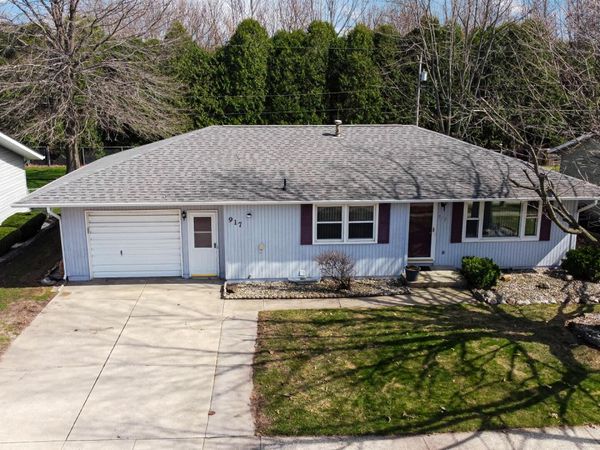 917 Albin Drive, La Porte, IN 46350