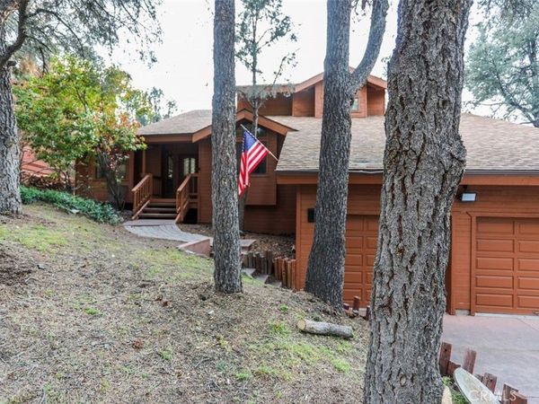 2701 Hillcrest Court, Frazier Park, CA 93225