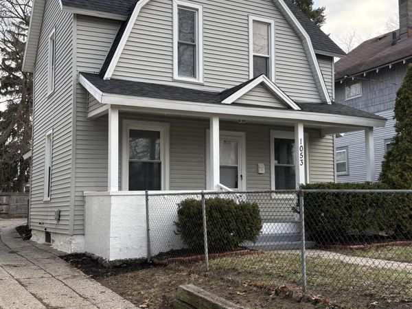1053 Watkins Street SE, Grand Rapids, MI 49507