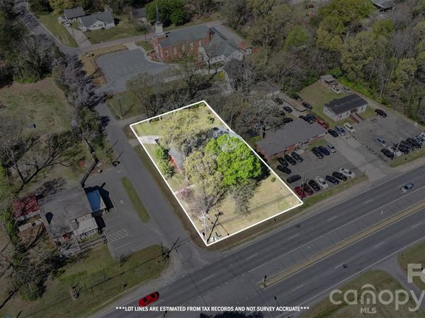 2108 S Cannon Boulevard , Kannapolis, NC 28083