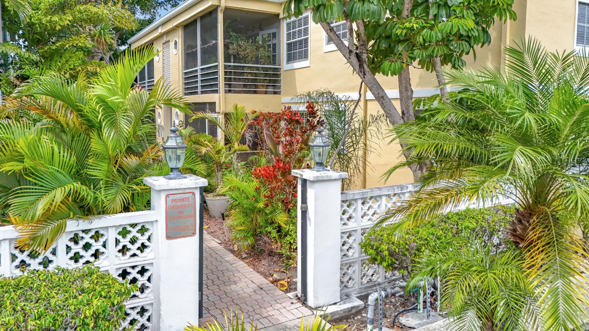 305 SE 11th Avenue, Pompano Beach, FL 33060 Photo