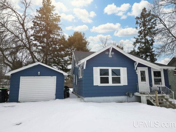 210 Blossom Street, Iron River, MI 49935
