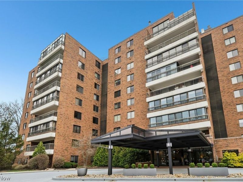 27500 Cedar Road, Unit 804, Beachwood, OH 44122 Photo 2