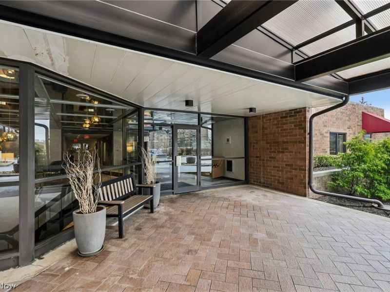 27500 Cedar Road, Unit 804, Beachwood, OH 44122 Photo 4