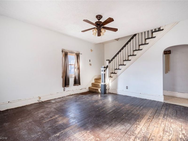 90 N Mahoning Avenue, Alliance, OH 44601 Photo 2