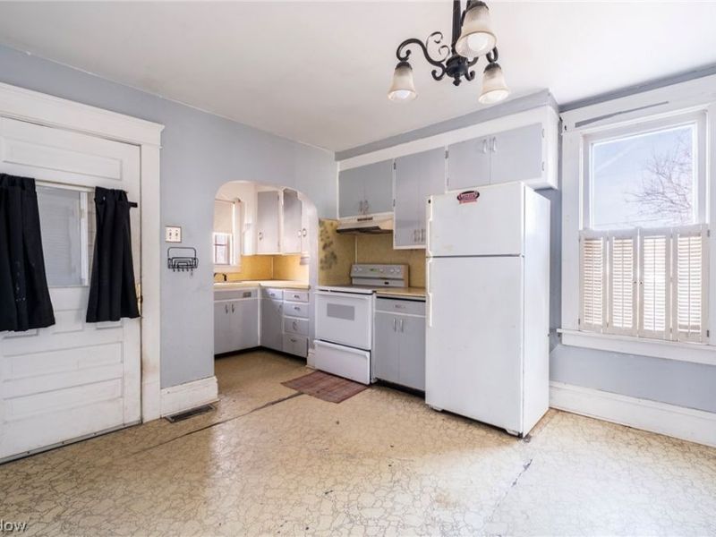 90 N Mahoning Avenue, Alliance, OH 44601 Photo 6