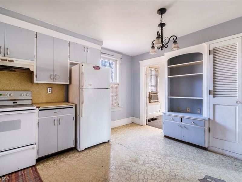 90 N Mahoning Avenue, Alliance, OH 44601 Photo 9