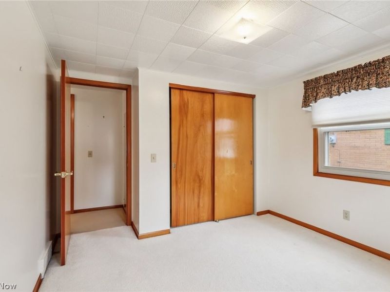 827 Summit Street SW, North Canton, OH 44720 Photo 12