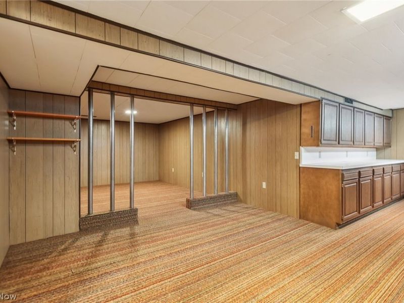 827 Summit Street SW, North Canton, OH 44720 Photo 16