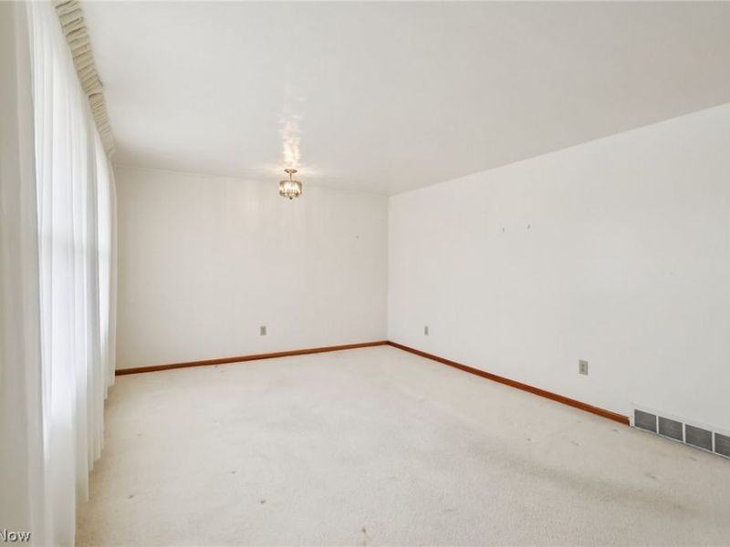 827 Summit Street SW, North Canton, OH 44720 Photo 20