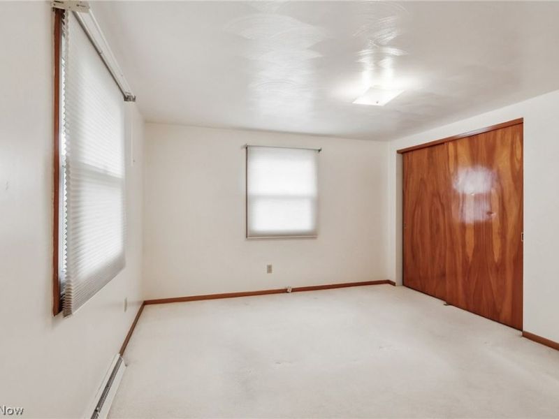 827 Summit Street SW, North Canton, OH 44720 Photo 3