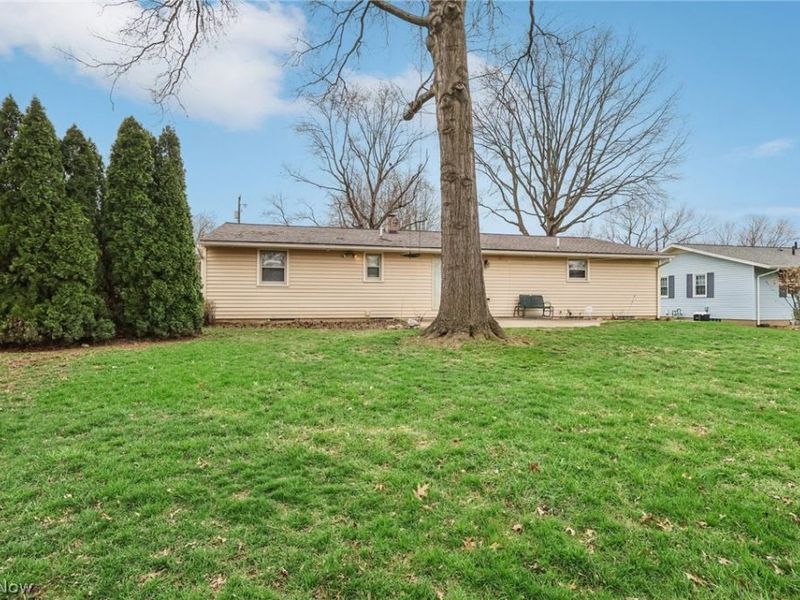 827 Summit Street SW, North Canton, OH 44720 Photo 37