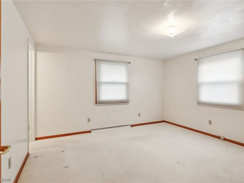 827 Summit Street SW, North Canton, OH 44720 Photo 6