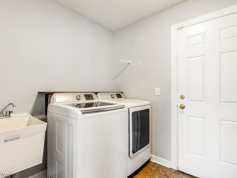 1718 Lockwood Oval, Twinsburg, OH 44087 Photo 12