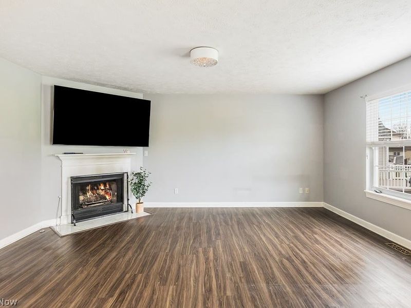 1718 Lockwood Oval, Twinsburg, OH 44087 Photo 3