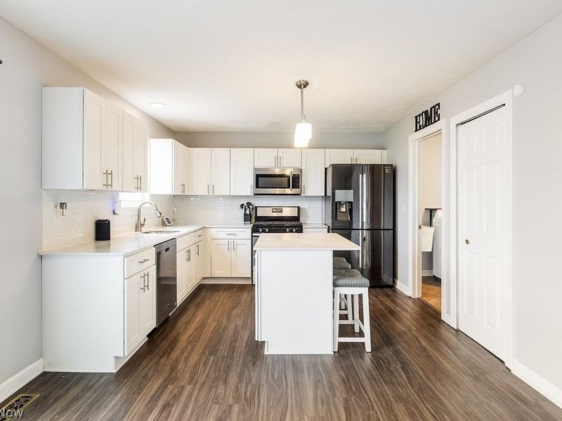 1718 Lockwood Oval, Twinsburg, OH 44087 Photo 4