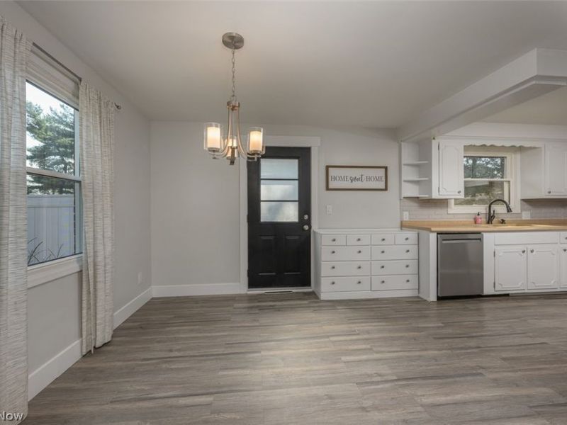 5210 Sibila Road NW, Canton, OH 44718 Photo 10