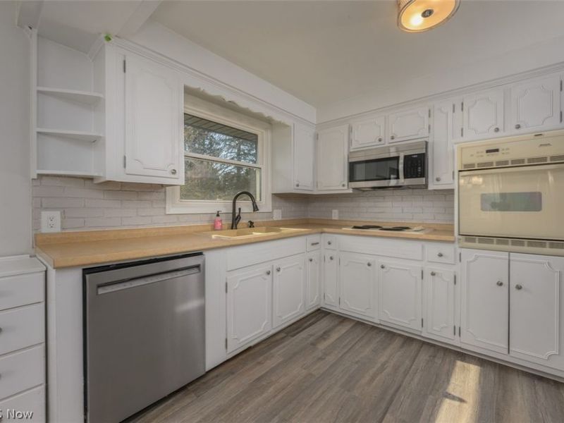 5210 Sibila Road NW, Canton, OH 44718 Photo 6