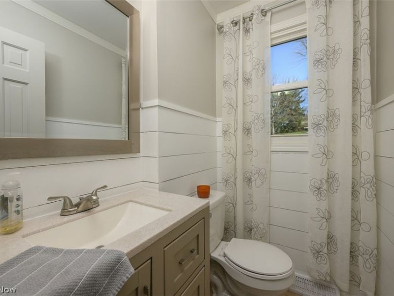 2108 Devonshire Drive NW, Canton, OH 44708 Photo 10