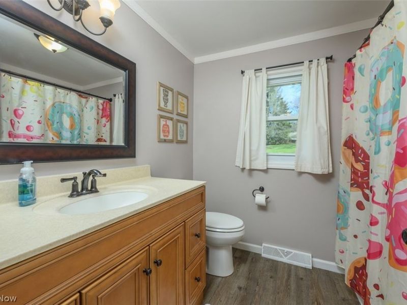 2108 Devonshire Drive NW, Canton, OH 44708 Photo 18