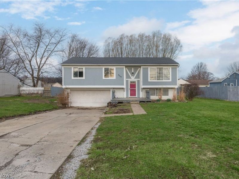 4250 Abbe Road, Sheffield Village, OH 44054 Photo 1